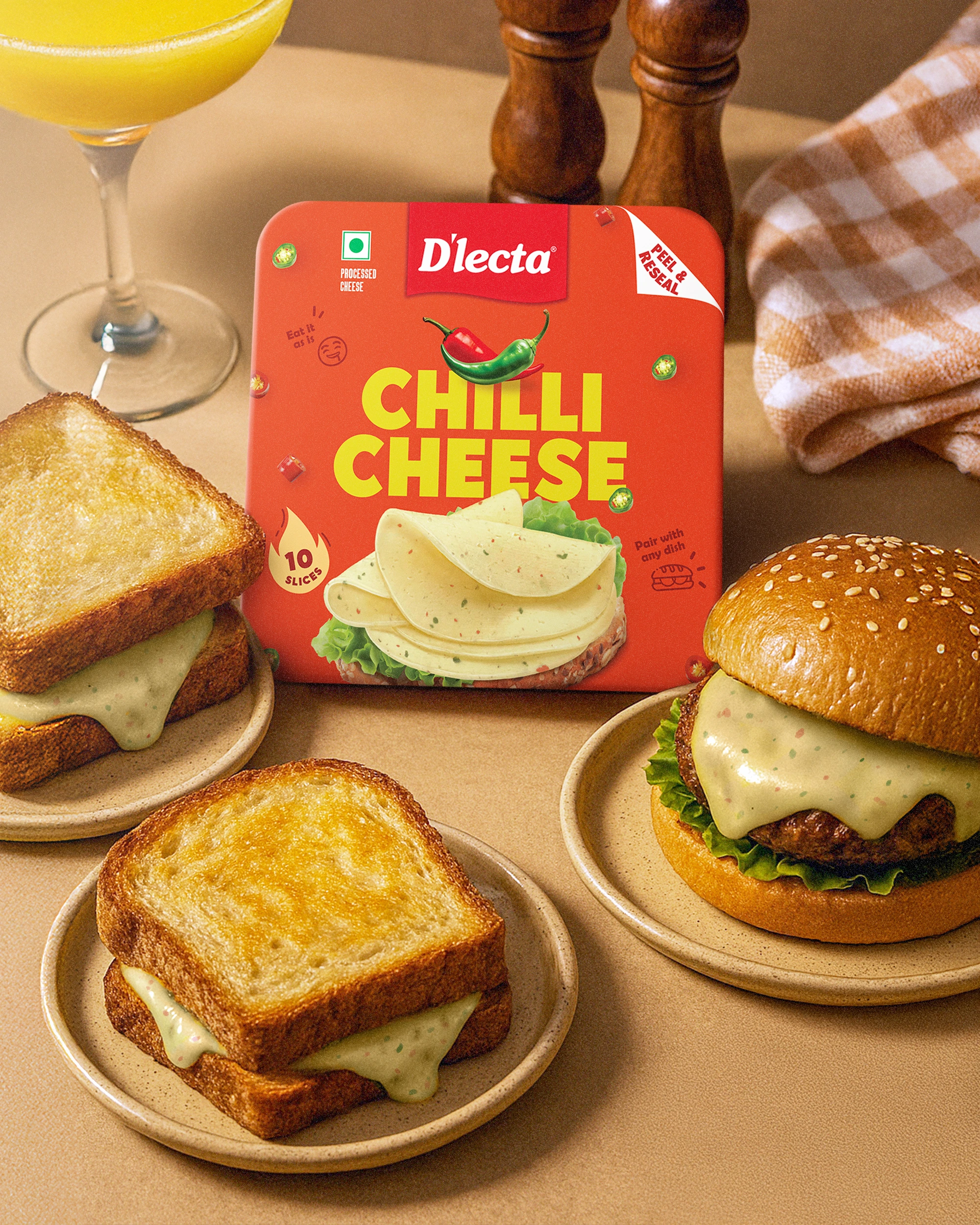 D&rsquo;lecta Chilli Cheese Slices