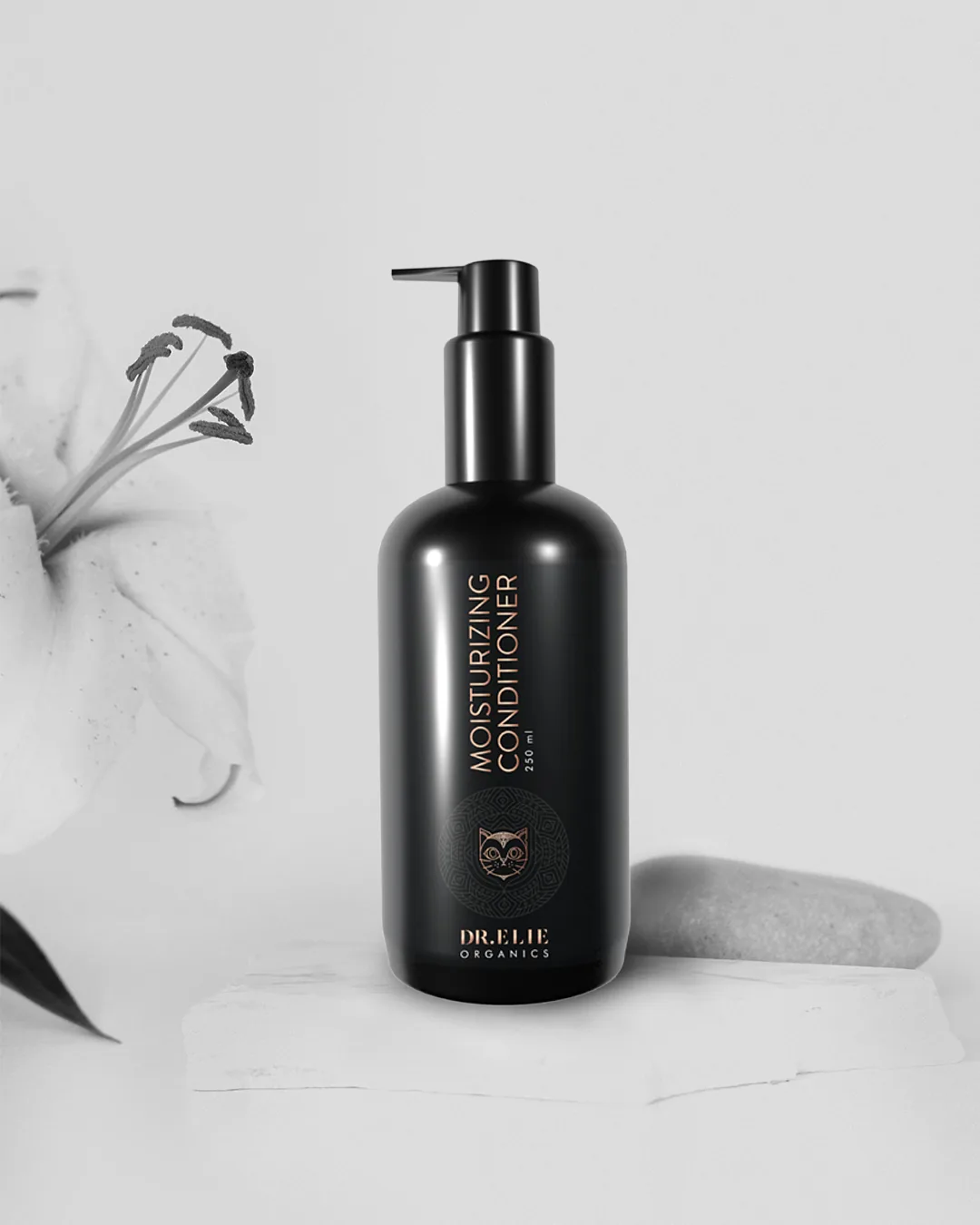 Dr Elie Organics packaging render