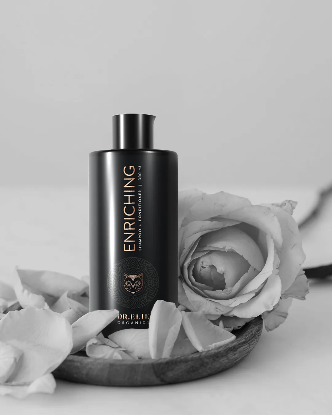 Dr Elie Organics packaging render